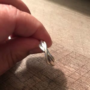 Tiffany & Co. Infinity ring